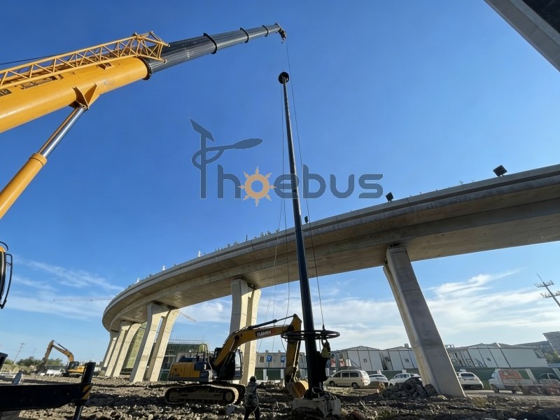 Electric lifting high mast lights Electric lifting high mast lights
