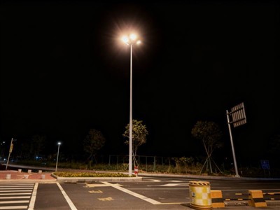 How Do You Pick High Pole Lighting?